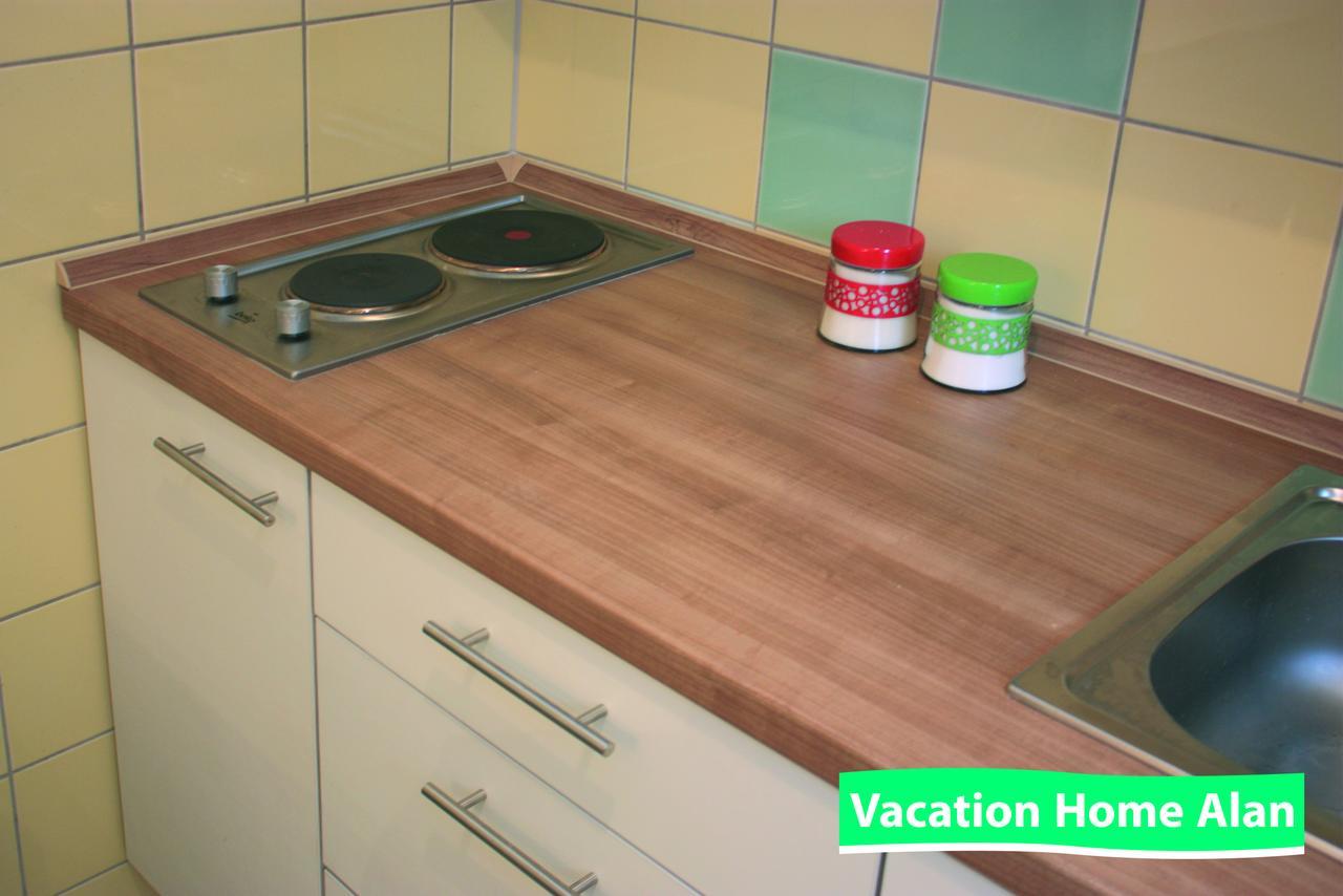 Vacation Home Alan Kulen Vakuf Kültér fotó