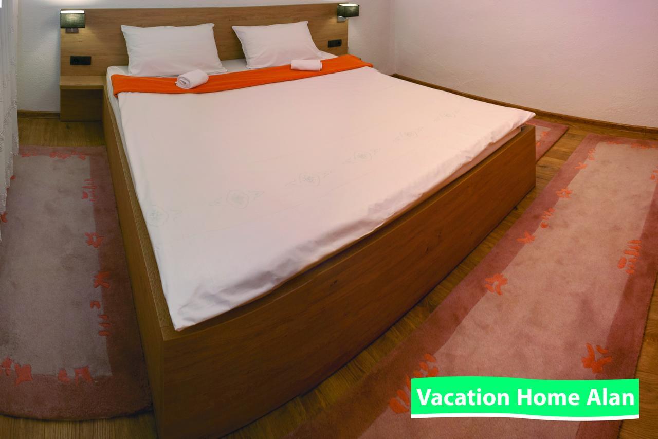 Vacation Home Alan Kulen Vakuf Kültér fotó
