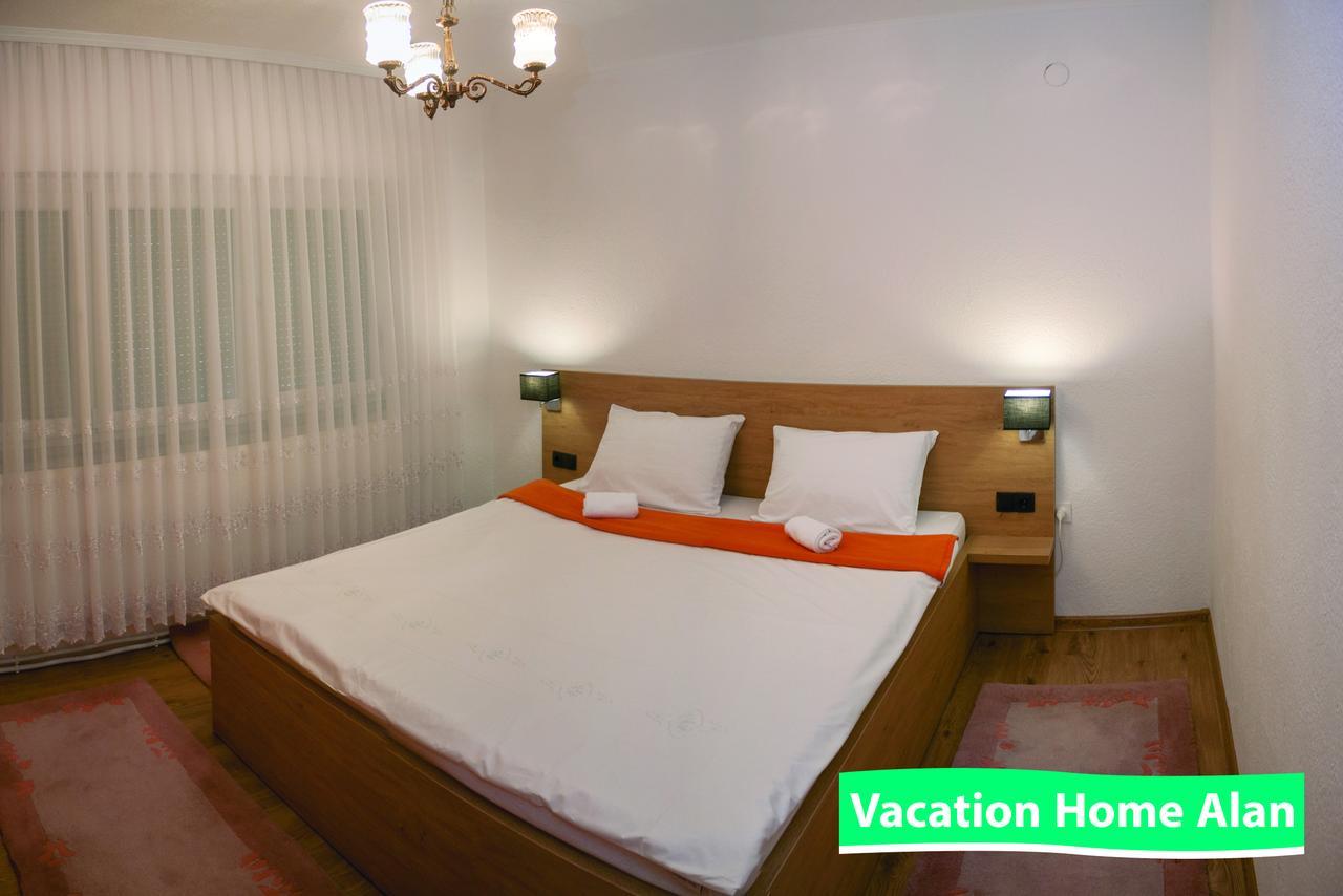 Vacation Home Alan Kulen Vakuf Kültér fotó