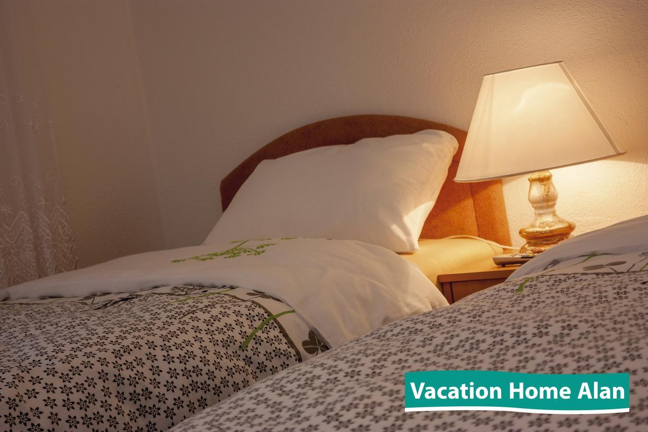 Vacation Home Alan Kulen Vakuf Kültér fotó